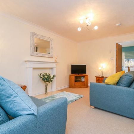 17 Fewster Way Villa Йорк Екстериор снимка