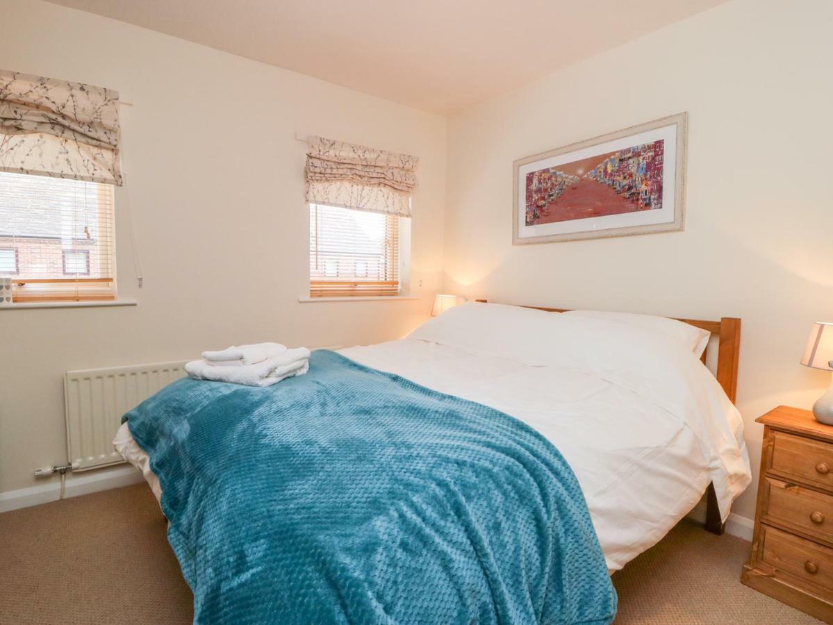 17 Fewster Way Villa Йорк Екстериор снимка