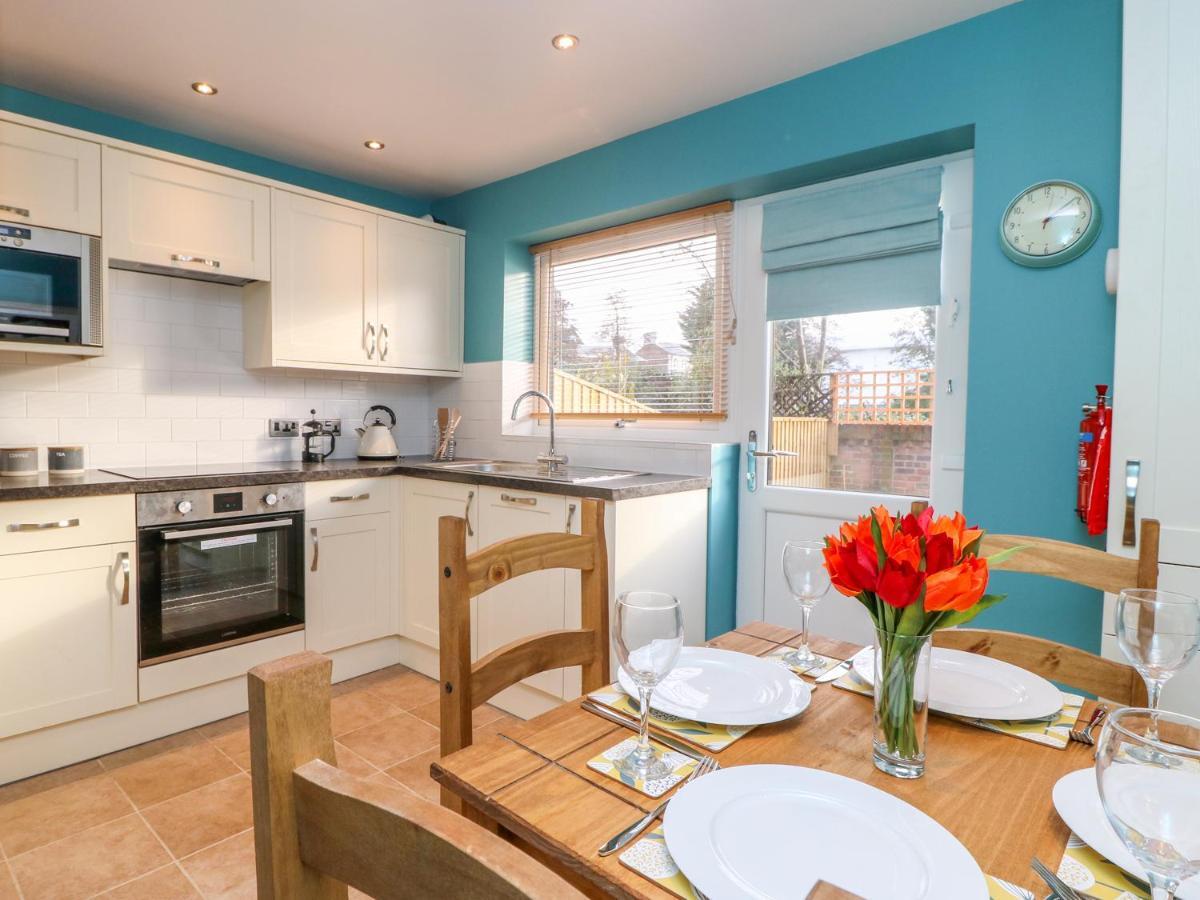 17 Fewster Way Villa Йорк Екстериор снимка